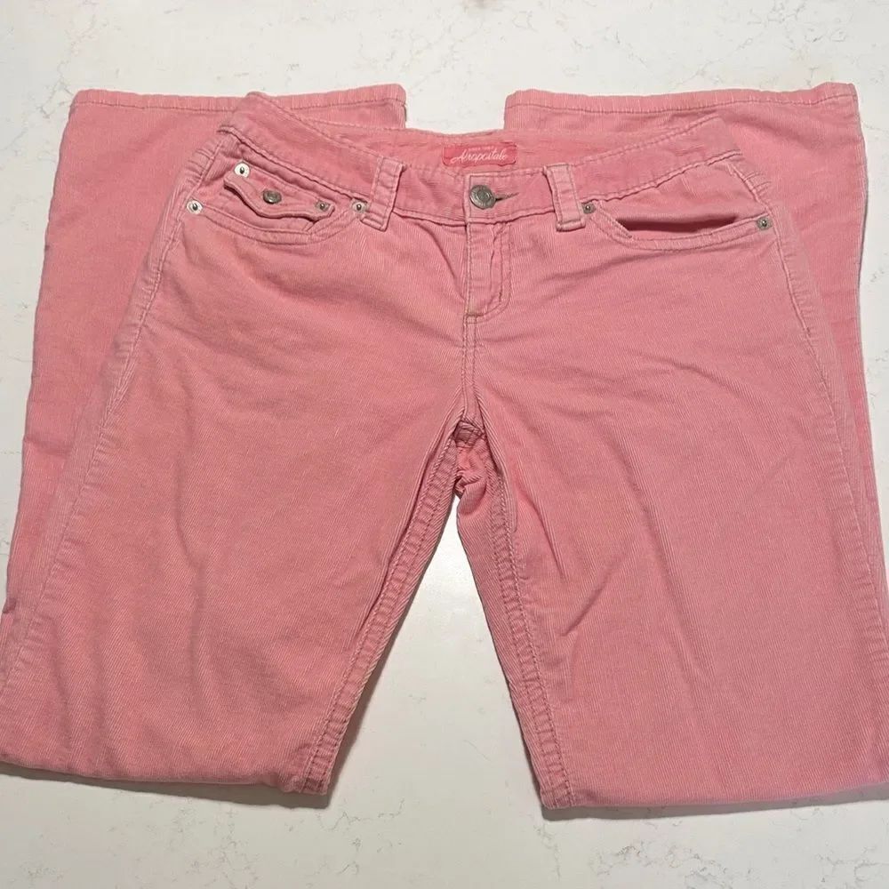 Aeropostale Women's corduroy bootcut Jeans in Soft Pink. Size 5-6 Long.
